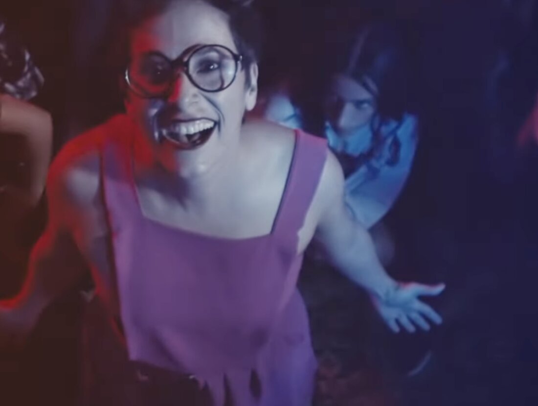 Corah — A nadie le importa ná, video oficial